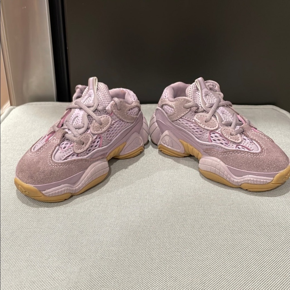 Adidas - Picture 3 of 8